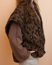 The XL Gilet - Leopard